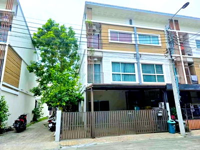 Townhouses for rent พัฒนาการ 28 : OnNut17 Vertical mansion for rent 4bed MRT KhlongKlantan 1.5km. Phatthanakan32 3-story 22sq.wa. 254