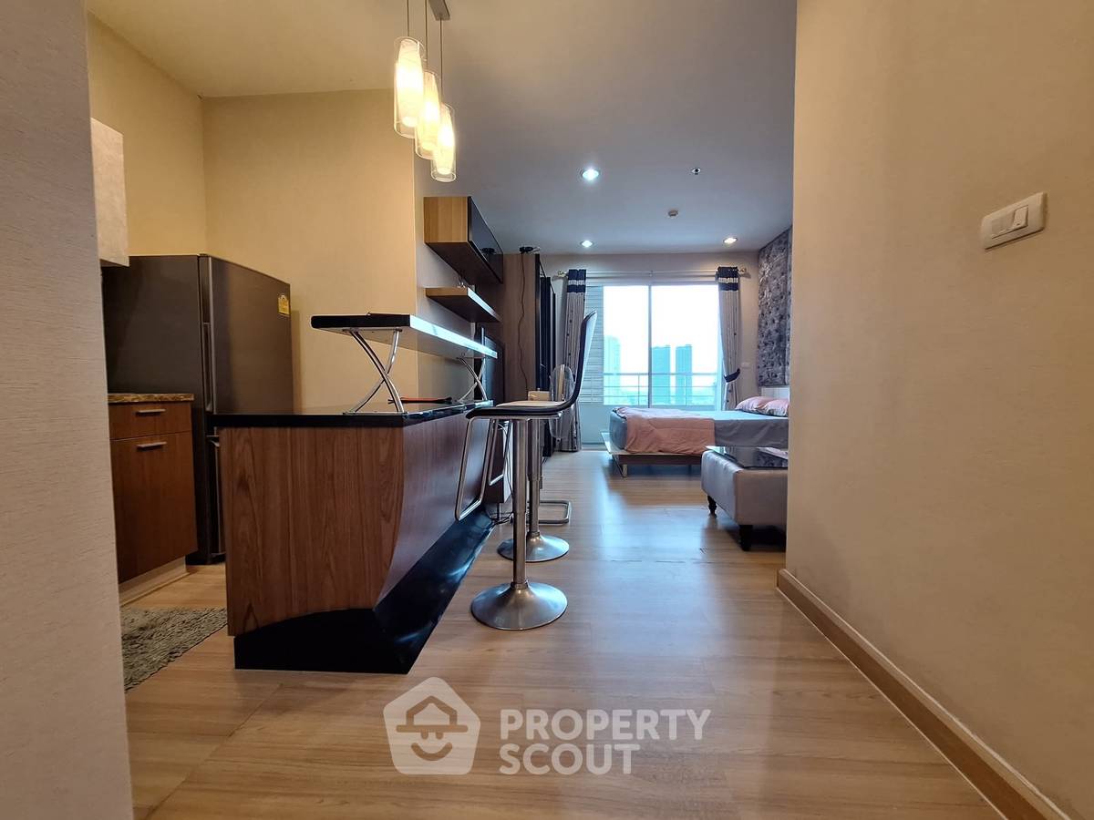 picture 1-BR Condo at The Light House Sathorn–Chareonnakorn near BTS Krung Thon Buri (ID 2248665) - 6/12