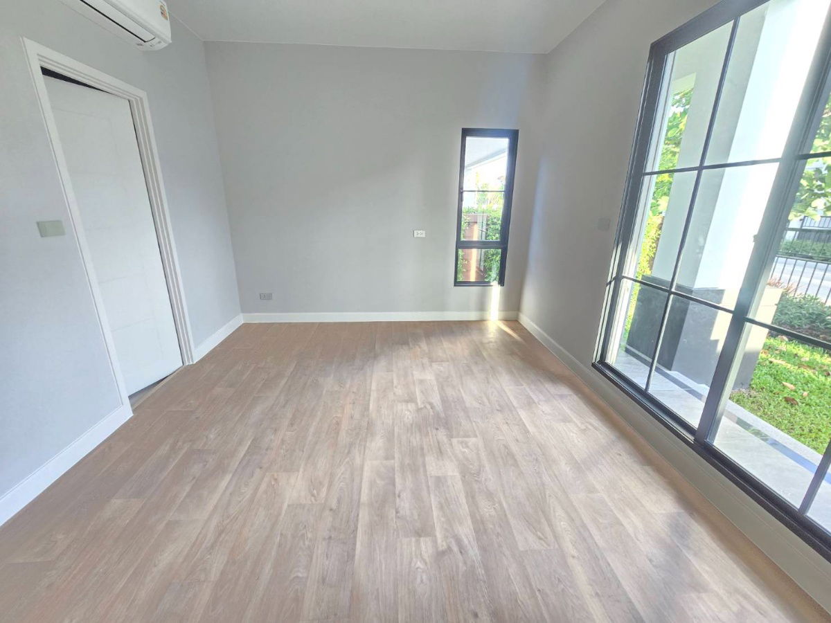 รูป 281 sq.m.  with 4 bedrooms Setthasiri Bangna–Suvarnabhumi - รูปที่ 4/17