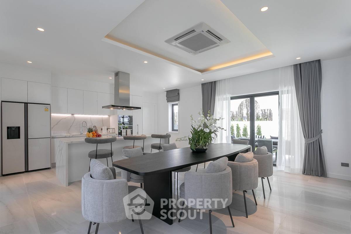 picture 5-BR Villa close to Blue Tree Phuket (ID 2120659) - 13/44