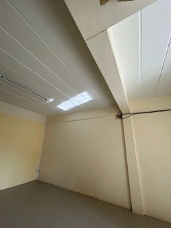 picture 3-storey Home Office in a prime location right on Sukhumvit Road, inbound to Bangkok , retail shop, or office. Located in Pimpaporn 7 Project - 9/11