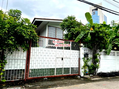 บ้านเดี่ยวให้เช่า : ให้เช่า บ้านเดี่ยว 2 ชั้น 60 ตรว.ใหม่สวย เข้าไม่ลึก อยู่ ใกล้ตลาดลุงเพิ่ม ถ. วิภาวดี