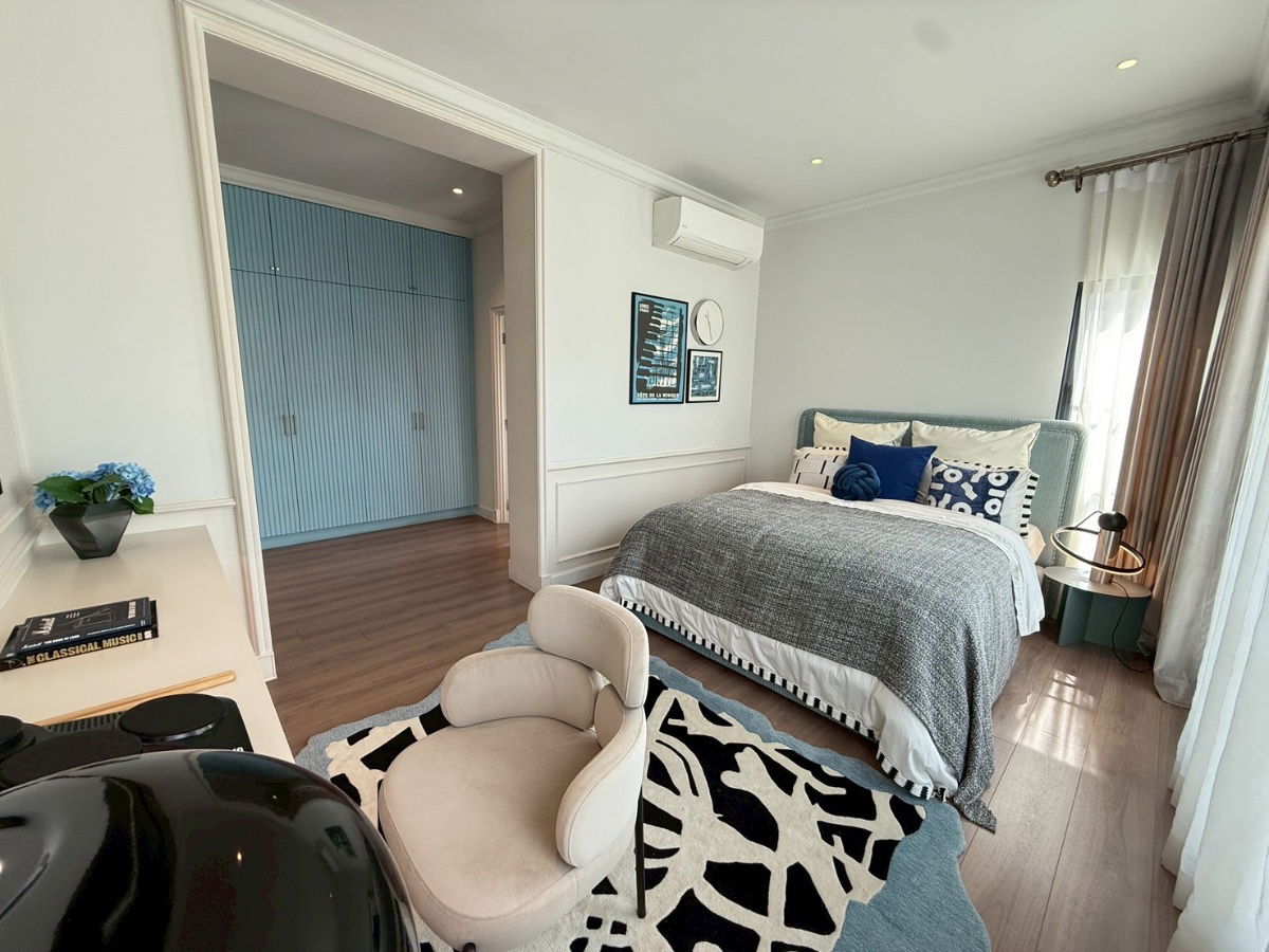 รูป For Sale !!! Fully Furnished Detached House 204 sqm in a Prime Location - รูปที่ 5/19