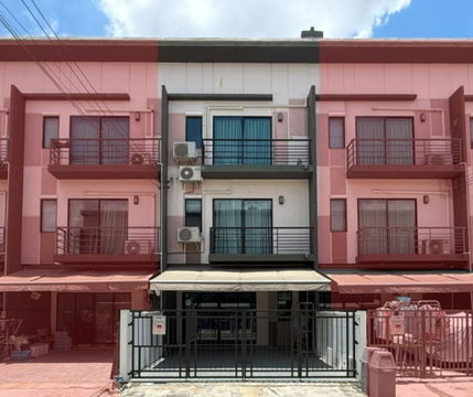 ทาวน์โฮม 3 ชั้น บ้านกลางเมือง พหลโยธิน 50 บ้านสวย เฟอร์ครบทุกห้อง พร้อมอยู่ 
