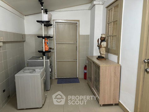 บ้าน 3-ห้องนอน ใน ลาดยาว (ID 1382875)