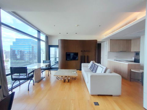 ให้เช่าคอนโด :   เซอร์เคิล ลิฟวิ่ง โปรโตไทพ์ (ST-02) Line : @condo78