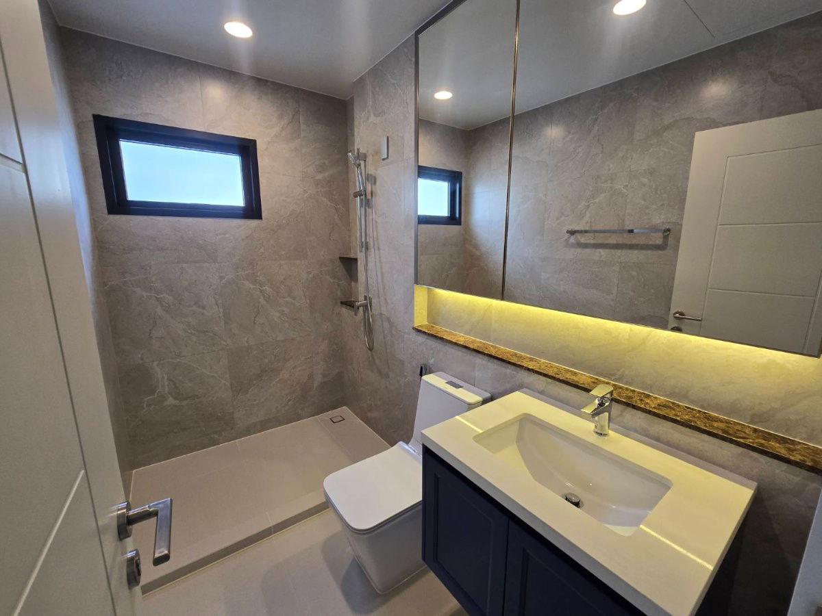รูป 204 sq.m.  with 4 bedrooms, last unit at a special price Setthasiri Bangna–Suvarnabhumi - รูปที่ 25/25