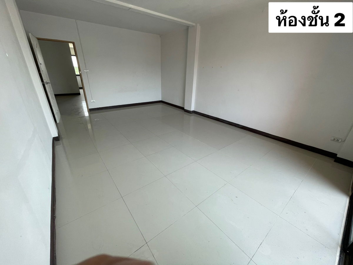 picture For Rent: 3.5-Storey Commercial Building, 19 Sq. Wah (76 Sq.m.) Located at Khlong Khwang Intersection, Bang Bon 5 Road, Nong Khaem District, Bangkok - 5/17