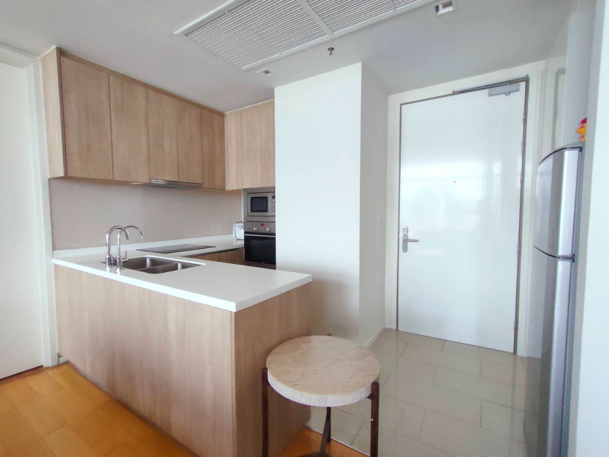 picture FOR RENT   :   Circle 2 Living Prototype (ST-02)  Line : @condo78 - 11/13
