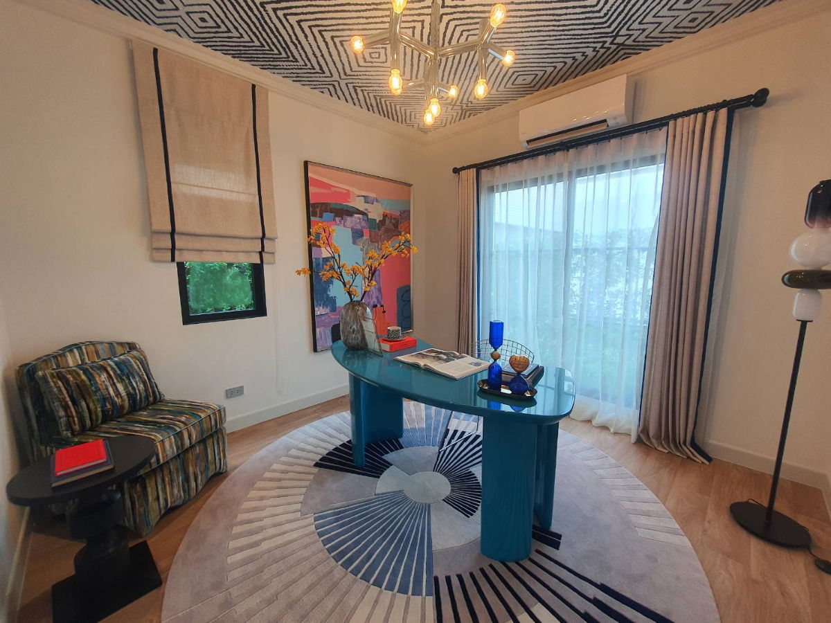 รูป Corner Show House, 204 sq.m., Setthasiri Bangna–Suvarnabhumi Inbound direction to the city Excellent connectivity, only 500 meters to the expressway - รูปที่ 18/20