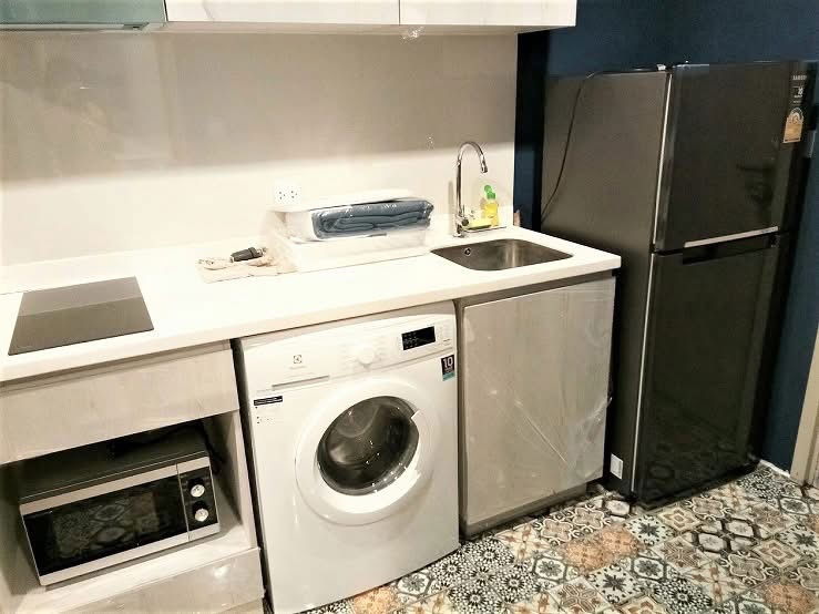 picture Urgent Rent!! Great Price! Beautifully Decorated Room at Life One Wireless - 4/7