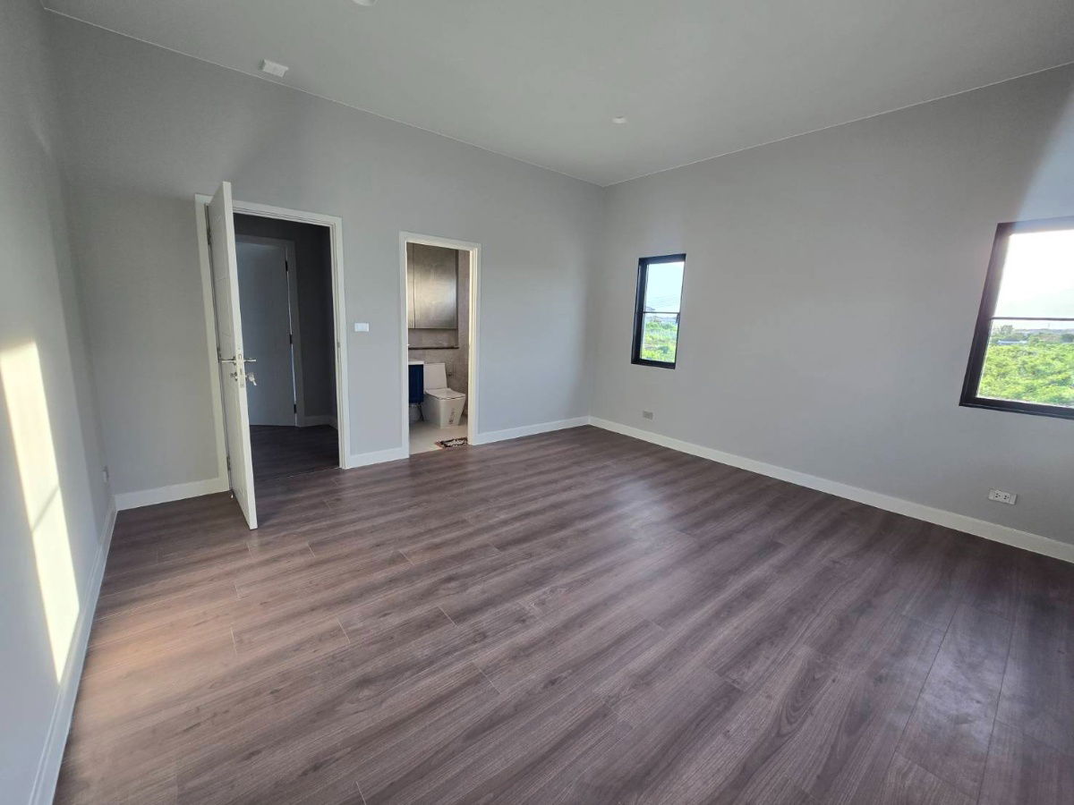 รูป 281 sq.m.  with 4 bedrooms Setthasiri Bangna–Suvarnabhumi - รูปที่ 17/17