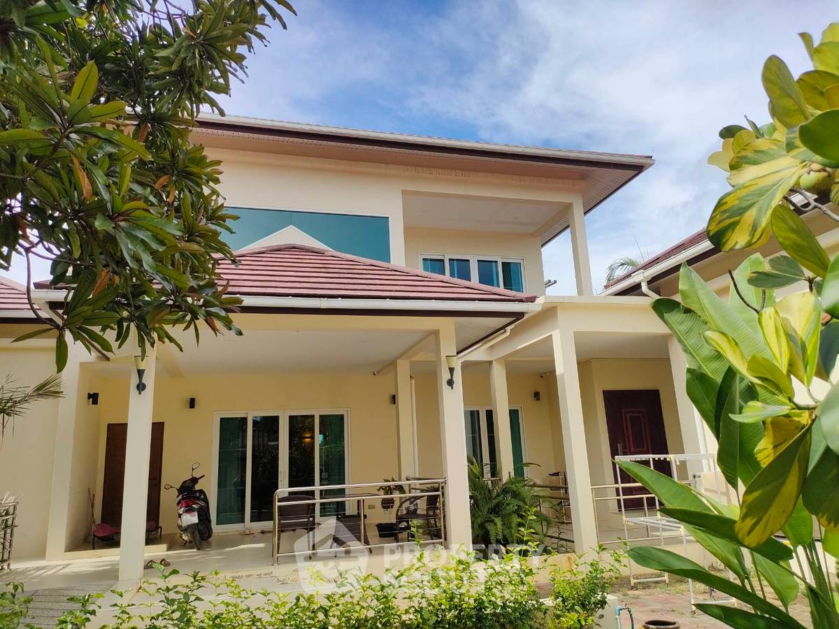 รูป บ้าน 6-ห้องนอน ใน บางเสร่ (ID 1545890) - รูปที่ 1/36