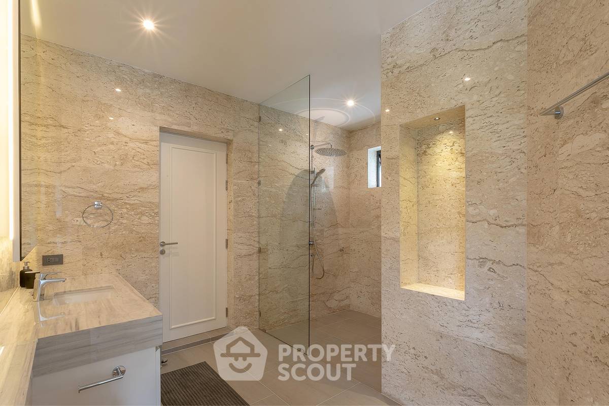 picture 5-BR Villa close to Blue Tree Phuket (ID 2120659) - 31/44
