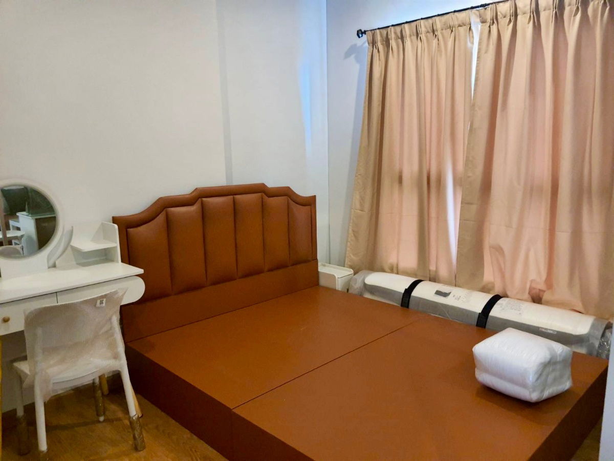 picture The Parkland Phetkasem for Rent - 1/11