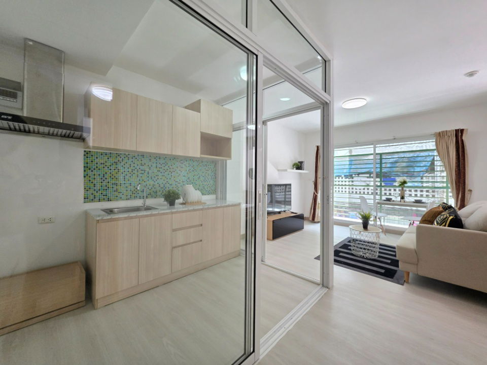 picture SF122  For sale Phahon Metro Condominium, beautiful unit, ready to sell, lowest price - 10/14