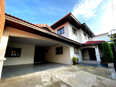 Houses for rent Borom Ratchachonnani Bangkok Nursing College : 4-BR House near BTS Ari (ID 1501577)