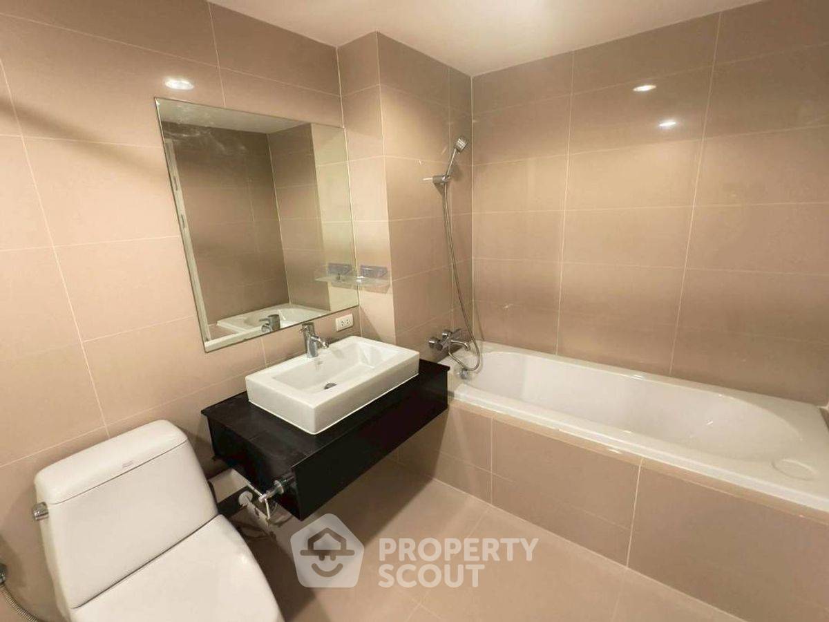 picture 3-BR Condo at Belle Grand Rama 9 near MRT Phra Ram 9 (ID 2249005) - 11/14