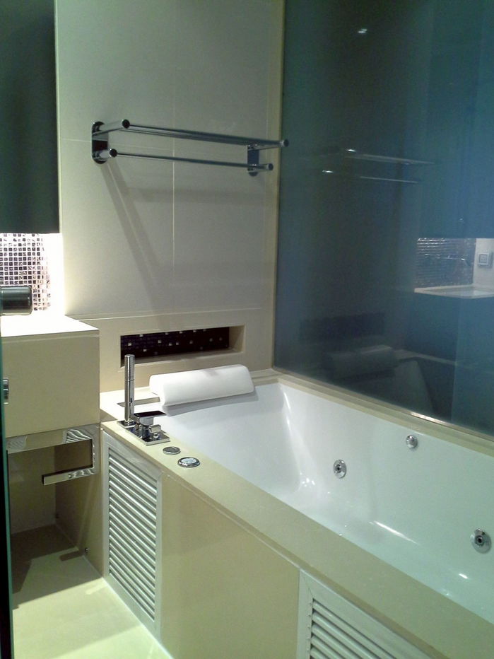 picture Newly Renovated room  | 1B1B Large room 45 sq.m. with bathttub. ready to move in - 6/7