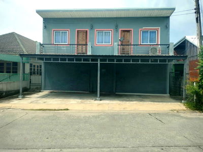 Townhouses for sale Muang Chon Buri Chonburi : Golden Investment Opportunity! 2-Storey Townhome, 60 sq.wah, Prime Huai Kapi Location 
