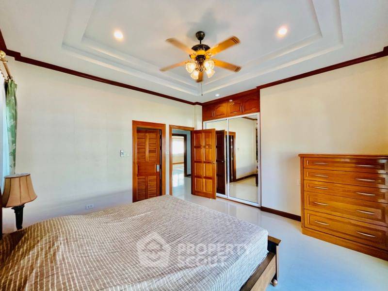 รูป วิลล่า 5-ห้องนอน ที่ หมู่บ้านชาลิตา สุขุมวิท พัทยา ใกล้ เมืองพัทยา (ID 1797699) - รูปที่ 3/20