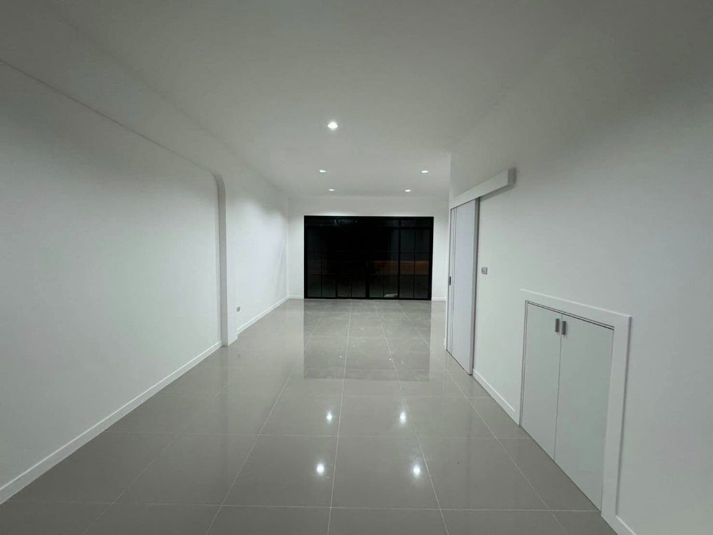 picture 2-Storey Townhome in Prime Location — Cha-am–Hua Hin Bypass 2.95 Million Baht 20.20 sq.w. - 8/20