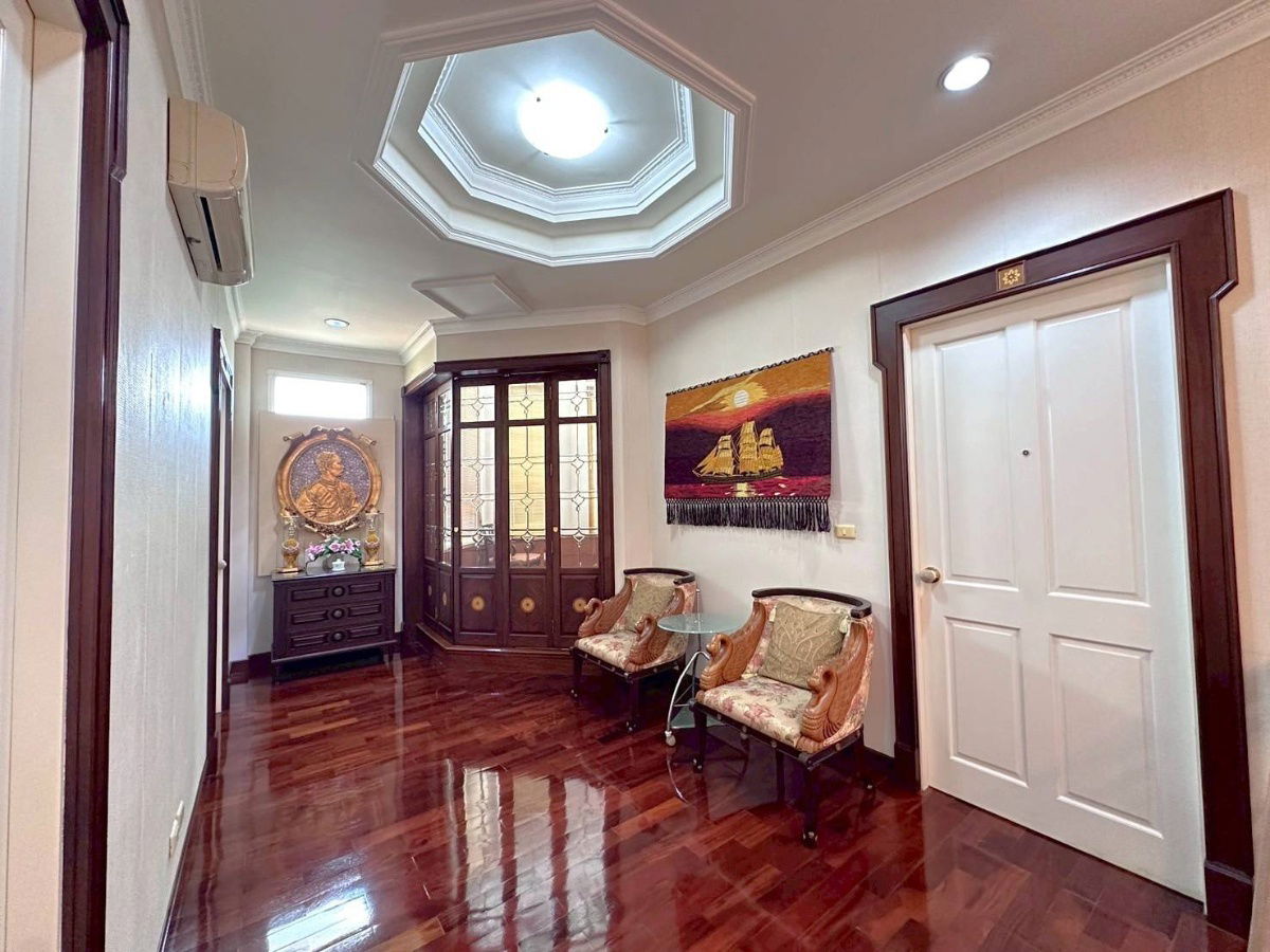 รูป ขายบ้านเดี่ยวนาราสิริ สาทร – วงแหวนกาญจนาภิเษก (Narasiri Sathorn-Wongwaen)  โครงการตั้งอยู่ริมถนนกาญจนาภิเษก เยื้องโรงเรียนเลิศหล้า  - รูปที่ 11/16