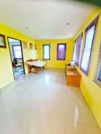 picture Thong Somboon Club 4 km. Single house for rent 1.5-storey with balcony 200 sq.wa. 299 sq.m. St. Step - 7/8