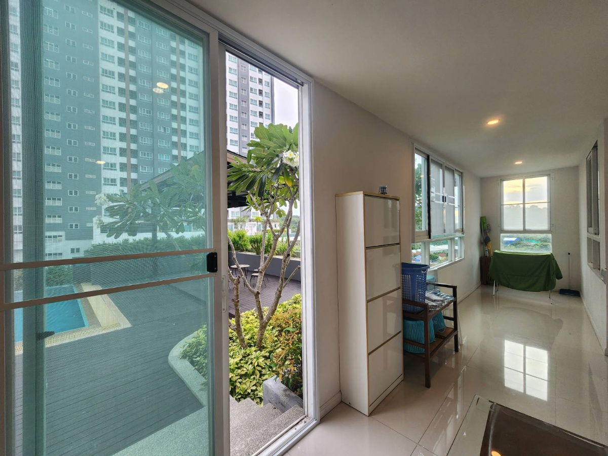 picture Condo 2 bedrooms Seaview FL.9 Bld.A corner room big balcony - 7/12