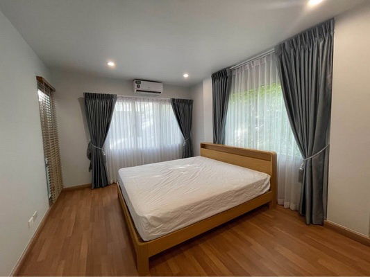 picture FOR RENT TOWN PLUS ONNUT - LADKRABANG / 3 bedrooms 3 bathrooms / 30 Sqw. 160 Sqm. **30,000** CLOSE TO ROBINSON LIFESTYLE LADKRABANG - 7/14