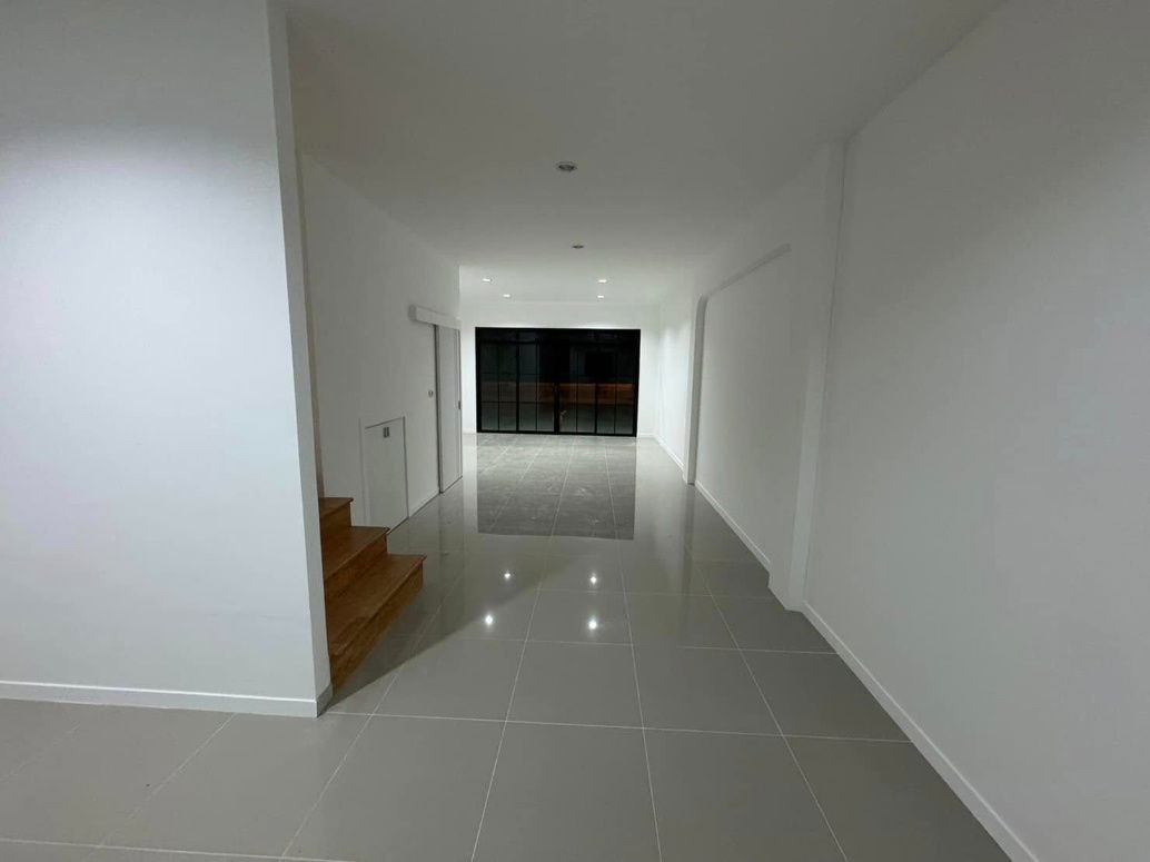 picture 2-Storey Townhome in Prime Location — Cha-am–Hua Hin Bypass 2.95 Million Baht 20.20 sq.w. - 18/20