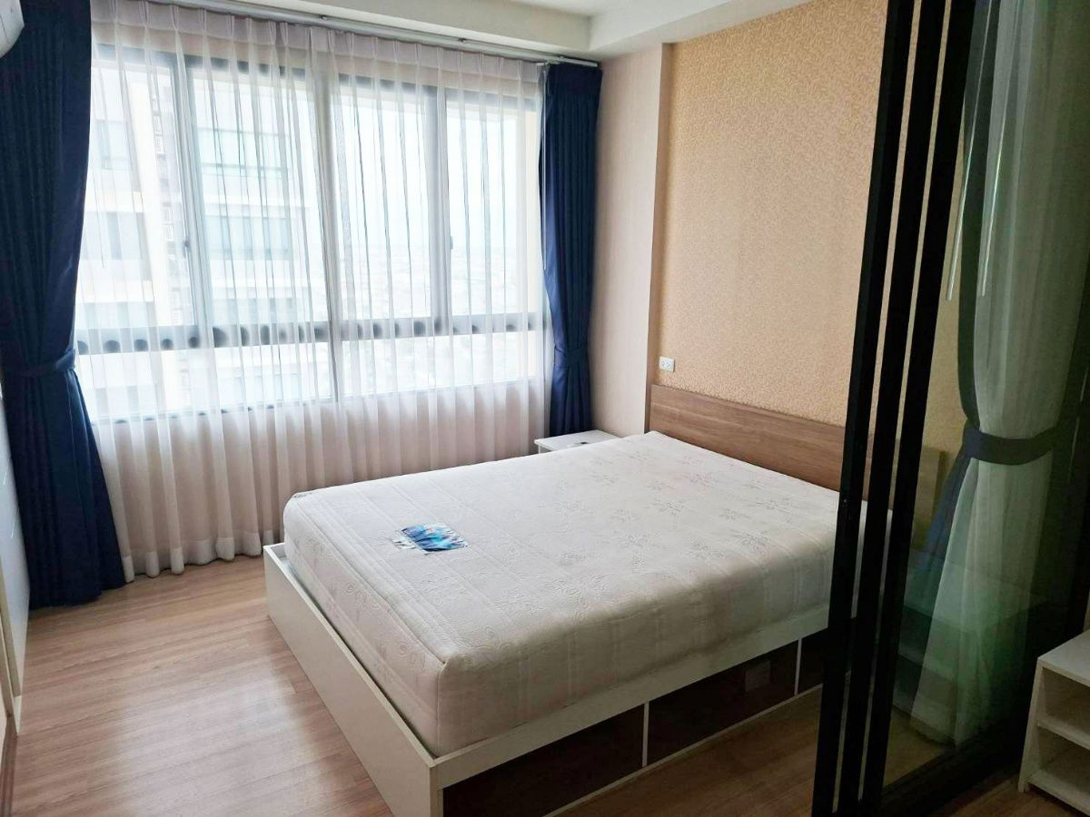 รูป ให้เช่า เจ คอนโด สาทร-กัลปพฤกษ์ 1 ห้องนอน ขนาด 31 ตร.ม. ชั้น 19 เฟอร์นิเจอร์พร้อมอยู่ มีเครื่องซักผ้า แอร์ 2 เครื่อง - รูปที่ 2/5