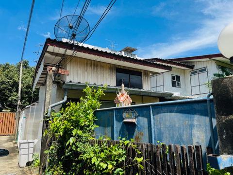 Detached house 57.9 sq.w. Bangkok-Nonthaburi 42, only 3 minutes from Mrt Bang Son 