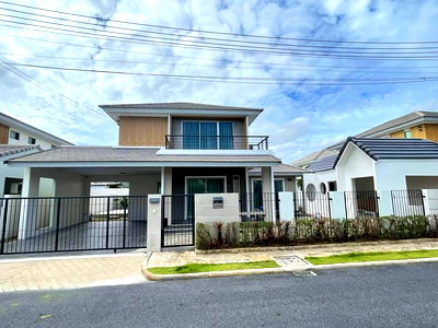 บ้านเดี่ยว ชลบุรี : UK07-009 🏡 ขายบ้านใหม่มือ 1 สไตล์พรีเมียม โครงการ ไลฟ์แอนด์ลิฟวิ่ง แกรนวัลเล่ย์ (เลี่ยงหนองมน-บางแสน)