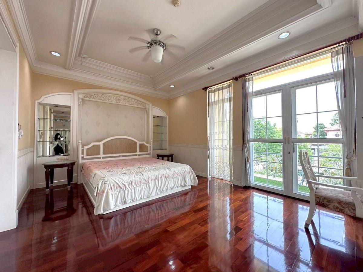 รูป ขายบ้านเดี่ยวนาราสิริ สาทร – วงแหวนกาญจนาภิเษก (Narasiri Sathorn-Wongwaen)  โครงการตั้งอยู่ริมถนนกาญจนาภิเษก เยื้องโรงเรียนเลิศหล้า  - รูปที่ 15/16