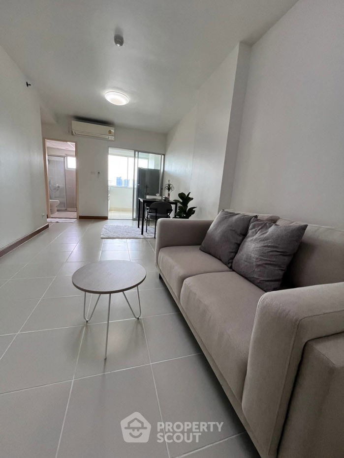 picture 1-BR Condo at Supalai Park Ratchayothin near BTS Ratchayothin (ID 2248661) - 7/10