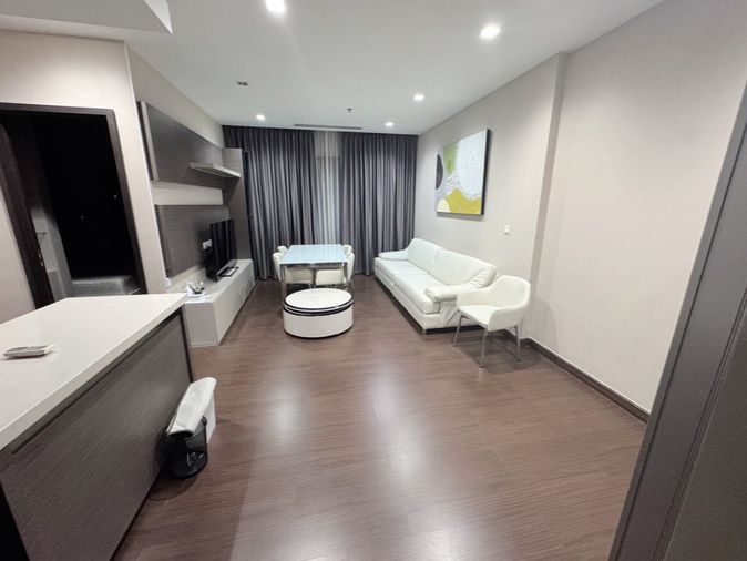 พร้อมให้เช่า "𝐈𝐕𝐘 𝐀𝐦𝐩𝐢𝐨"  Luxury คอนโด ย่านรัชดา ขนาด 2 ห้องนอน 81 ตร.ม. ชั้น 12A  [251011]