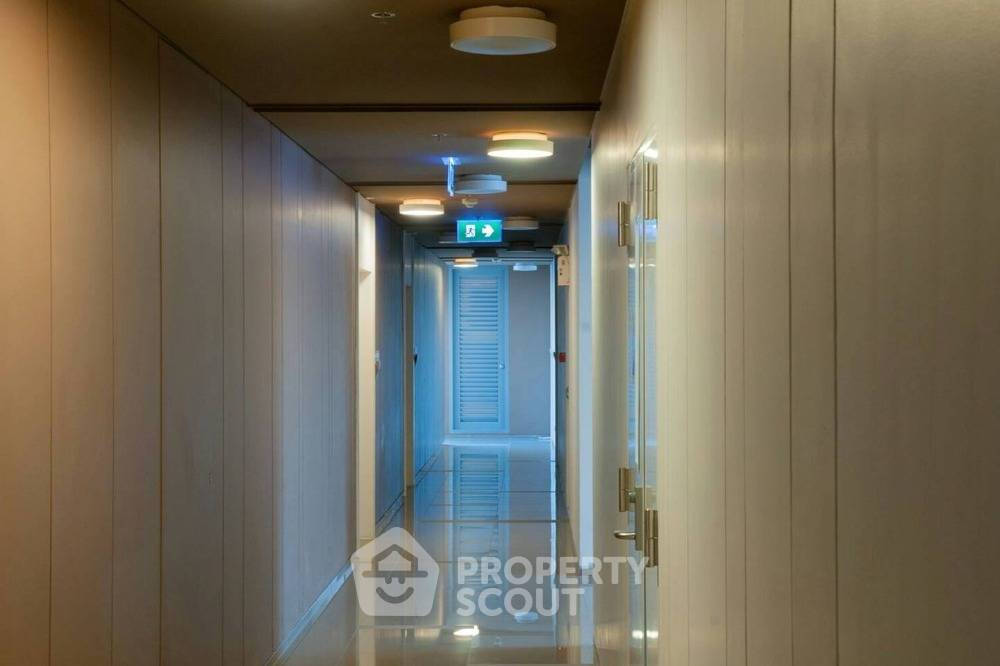 picture Studio Condo at Vantage Ratchavipa Condominium in Chatuchak (ID 2004827) - 5/9
