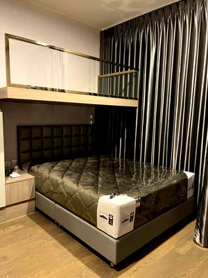 Condos for sale : Park Origin Phayathai【𝐒𝐄𝐋𝐋 & 𝐑𝐄𝐍𝐓】🔥Premium dark tones, fully equipped with built-in furniture🔥  Contact Line ID: @hacondo