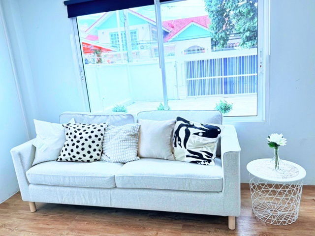 picture Mansion house for rent 2 Storeys 3bed 2bath 5a/c complete with furniture parking for 4cars entering - 2/8