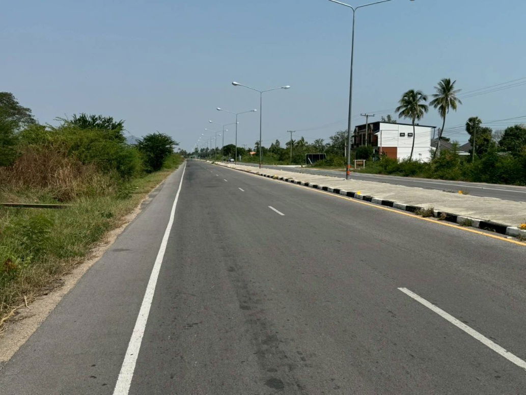 picture 2-Storey Townhome in Prime Location — Cha-am–Hua Hin Bypass 2.95 Million Baht 20.20 sq.w. - 2/20
