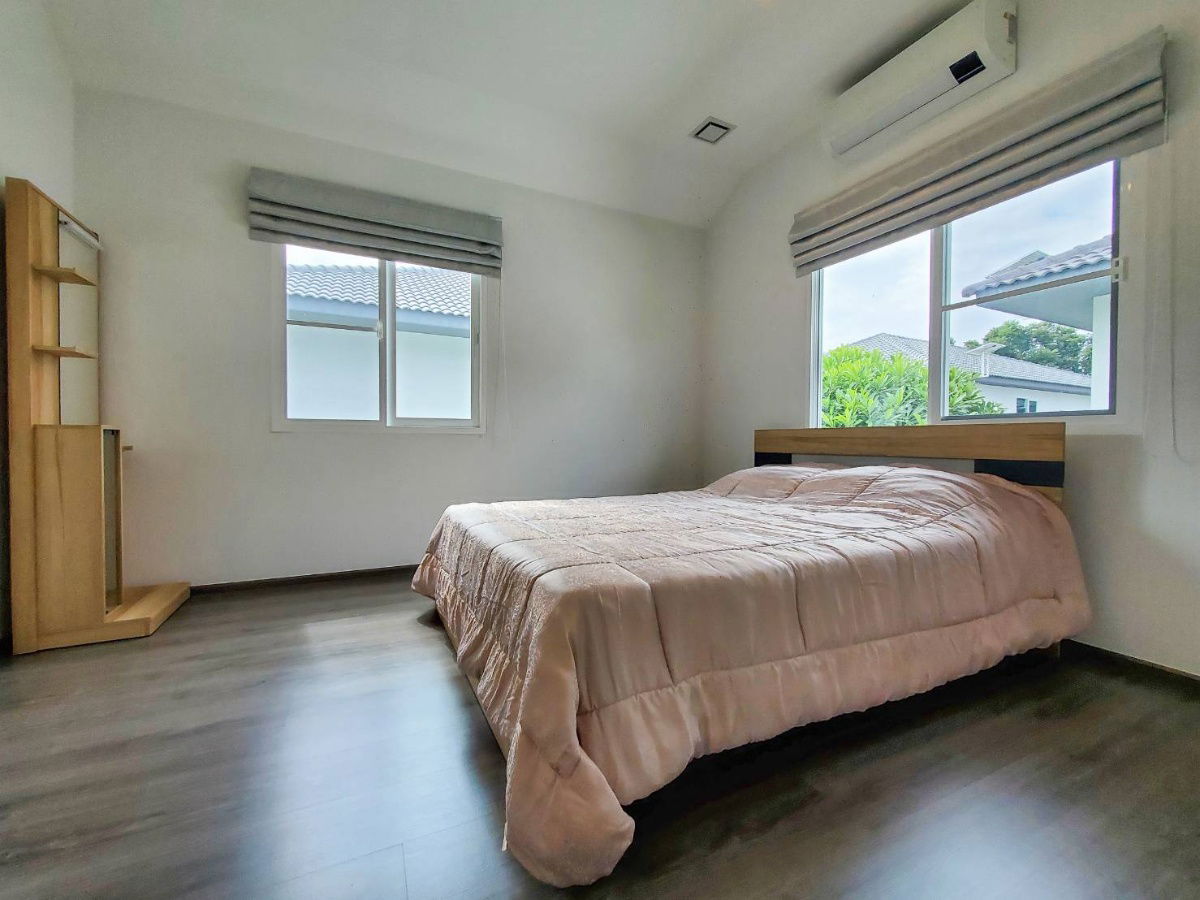 รูป ขายบ้านเดี่ยว 2 ชั้น หมู่บ้านมัณฑนา มอเตอร์เวย์-กรุงเทพกรีฑาตัดใหม่ ลาดกระบัง กรุงเทพ - รูปที่ 3/15