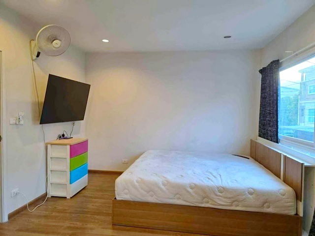 picture OnNut17 Vertical mansion for rent 4bed MRT KhlongKlantan 1.5km. Phatthanakan32 3-story 22sq.wa. 254 - 4/8