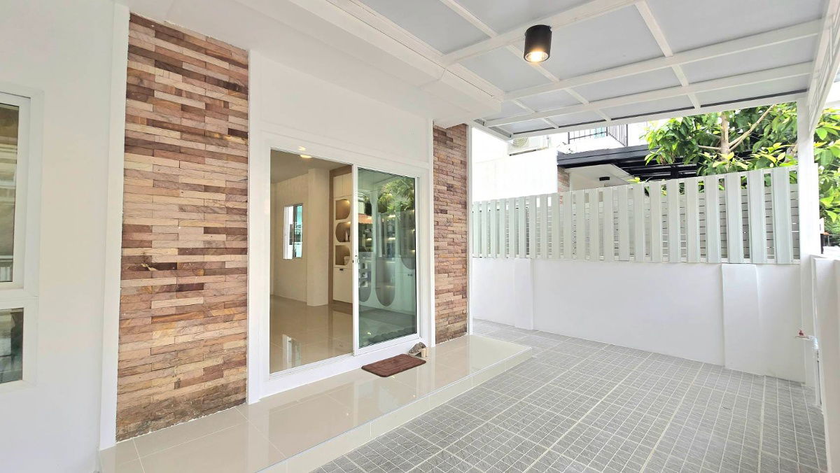 picture Semi-detached house for sale, single house feel, corner house, private, 4 bedrooms, 2 bathrooms, 4 parking spaces - 16/17