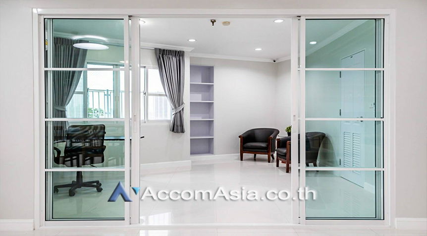 รูป 🔼🔽 AccomA 📩 Pet friendly 3 BR Condominium @Fifty Fifth Tower (AA27543) - รูปที่ 13/14
