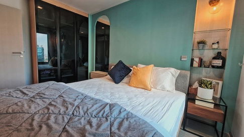 ห้องสวย คอนโด ไลฟ์ พหล - ลาดพร้าว แบบ 1 ห้องนอน 35 ตรม. ตึก B ชั้น 22 ทิศใต้ มีเครื่องซักผ้า ของครบ เพียง 22,000 บาท