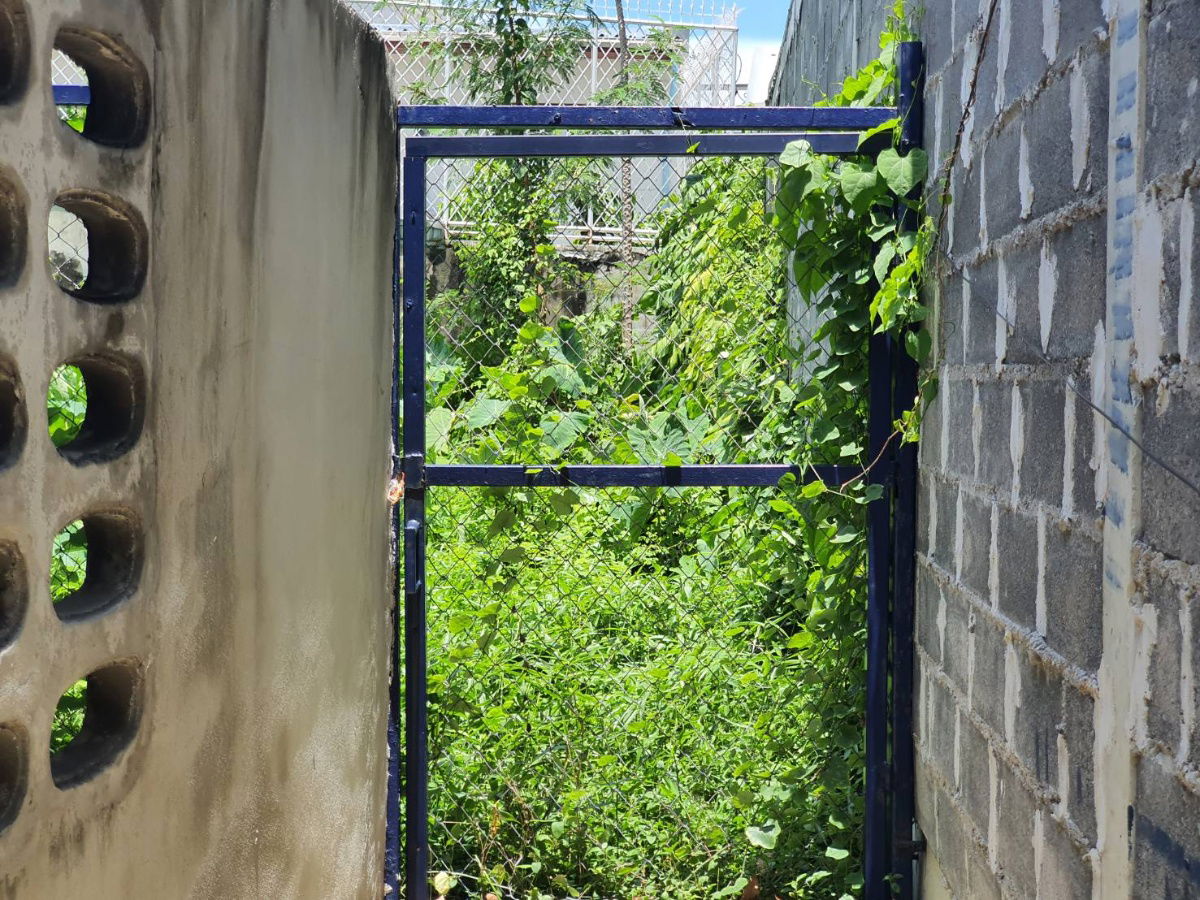 picture   for sale, 108 square wah (108 square wah), On Nut Road, - 3/14