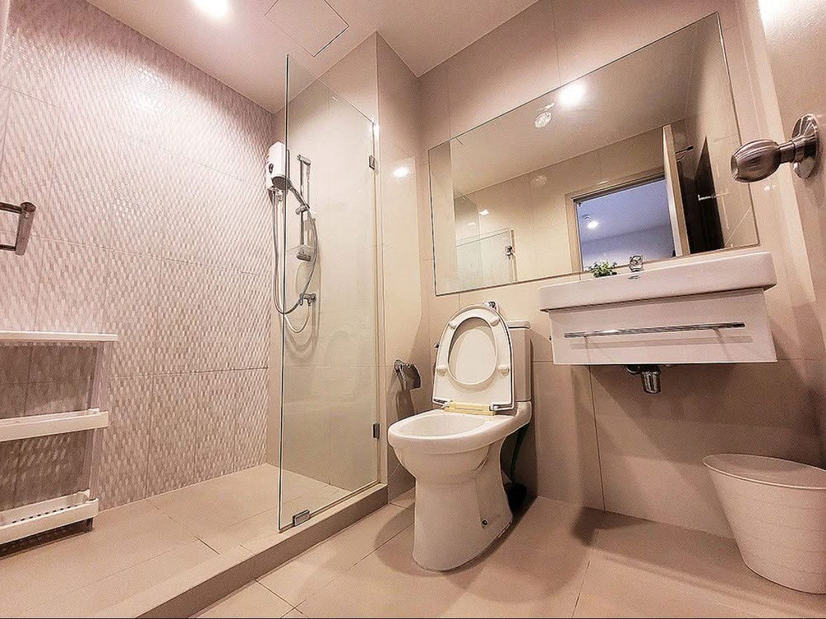 picture Newly Renovated Room | 1B1B Size 32 sq.m. Superb Decoration. Fully Furnished ready to move in  - 10/10