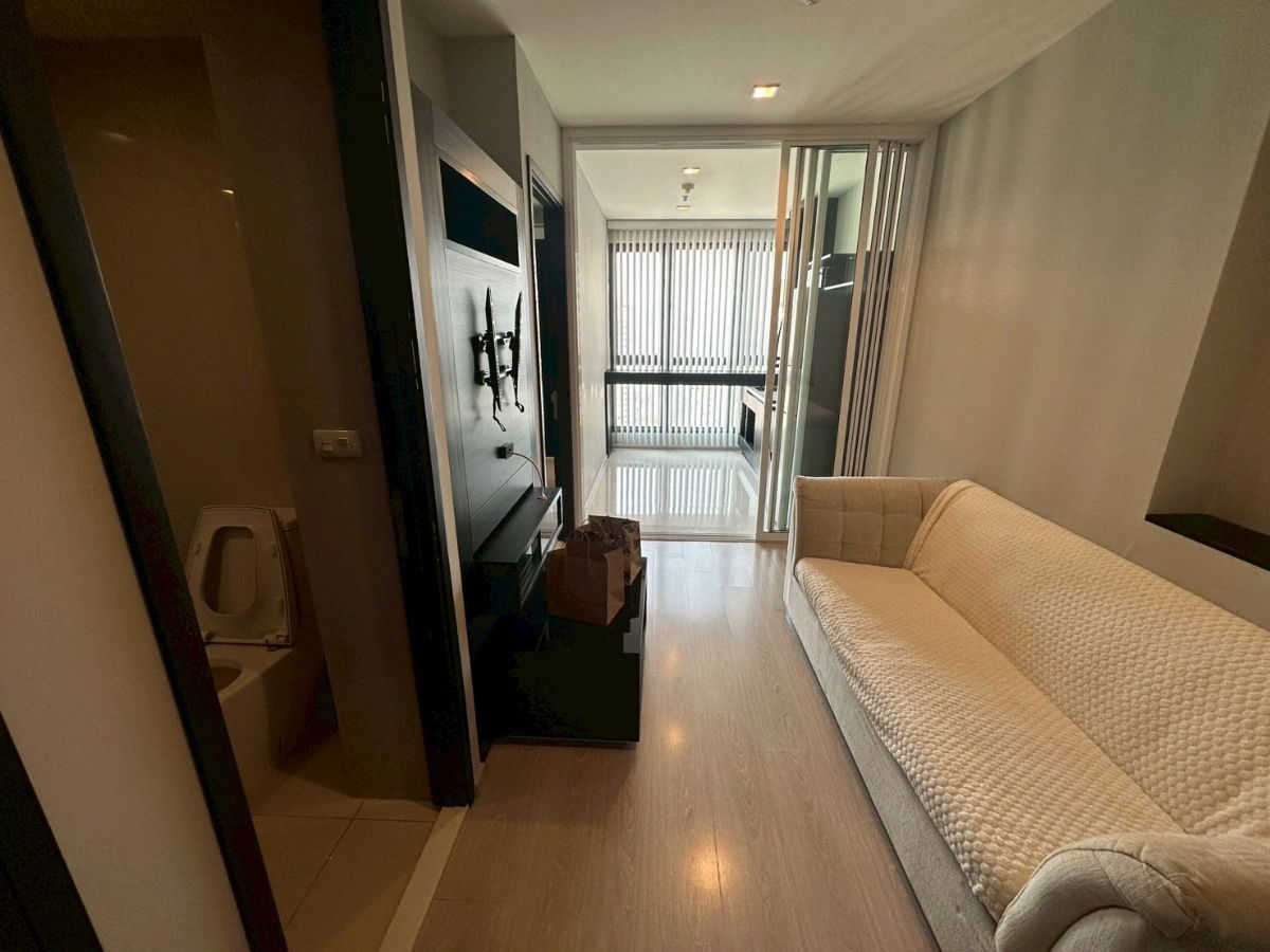 picture (For Rent) 1 Bed 1 Bath 35 Sqm. Fully furnished - READY TO MOVE IN - 2/8