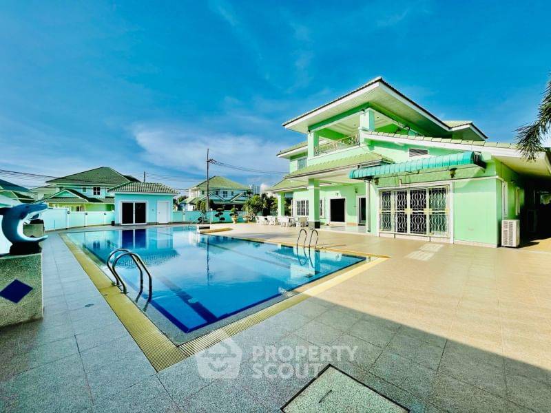 รูป วิลล่า 5-ห้องนอน ที่ หมู่บ้านชาลิตา สุขุมวิท พัทยา ใกล้ เมืองพัทยา (ID 1797699) - รูปที่ 19/20